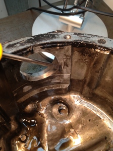 the side adjuster screw was forced into the side of the aluminium rear housing